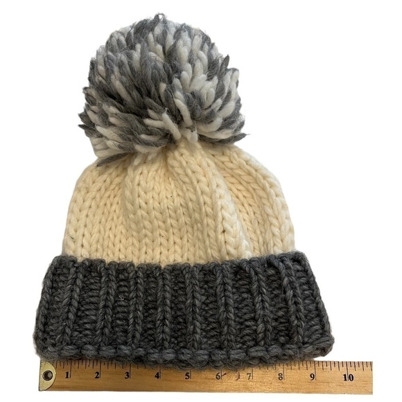 Helene Berman London Knitted Hat with Gorgeous, Large Pom-Pom. - Picture 7 of 8